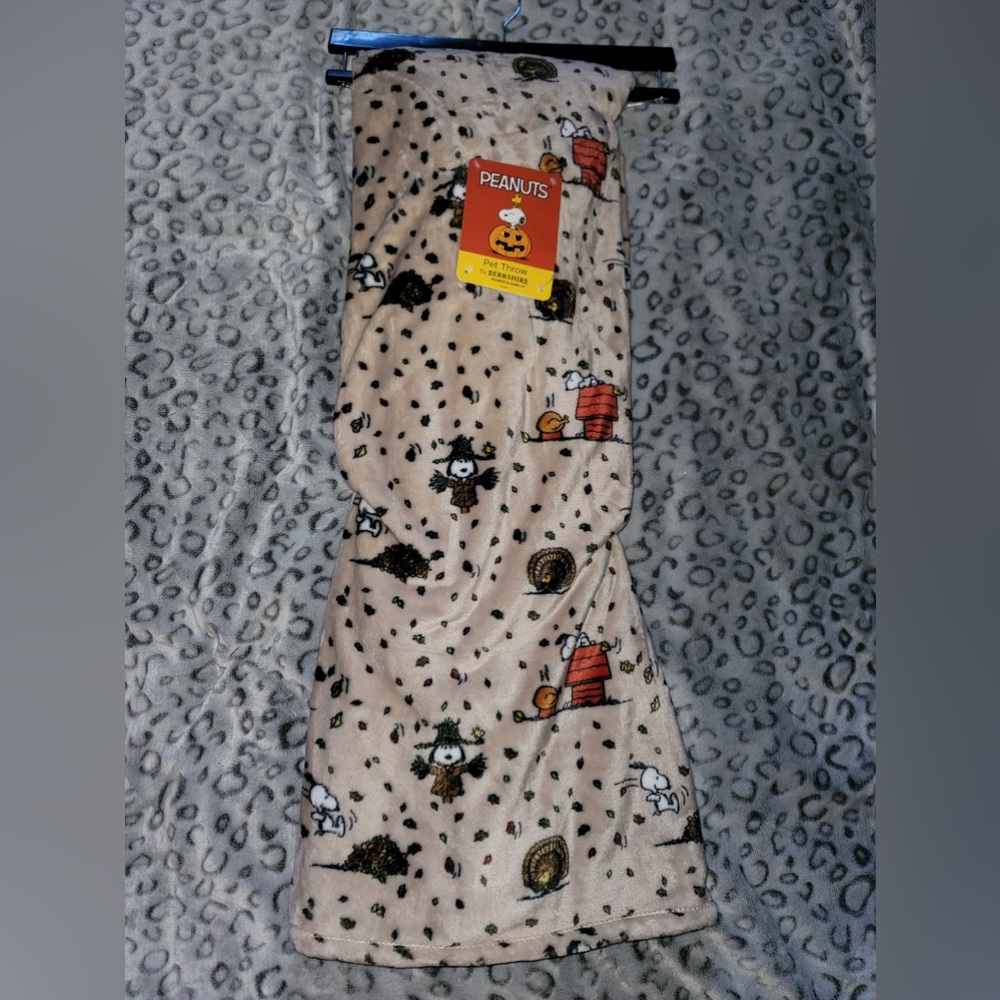 New Berkshire Peanuts Snoopy Thanksgiving Turkey Throw Blanket
